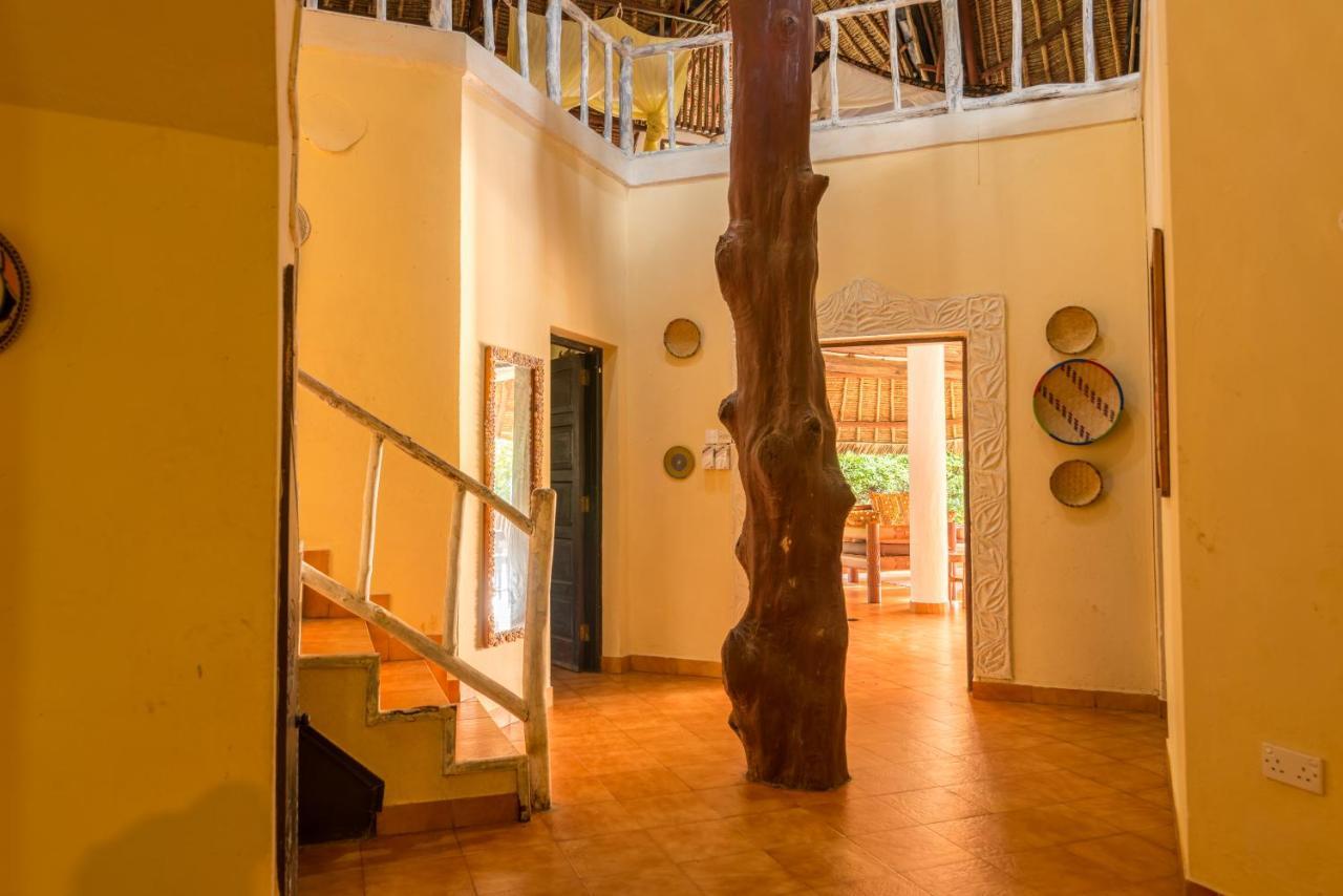 Bed and Breakfast Upani In Diani Playa de Diani Exterior foto