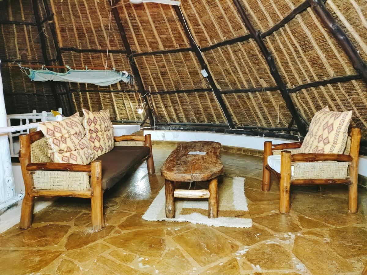 Bed and Breakfast Upani In Diani Playa de Diani Exterior foto
