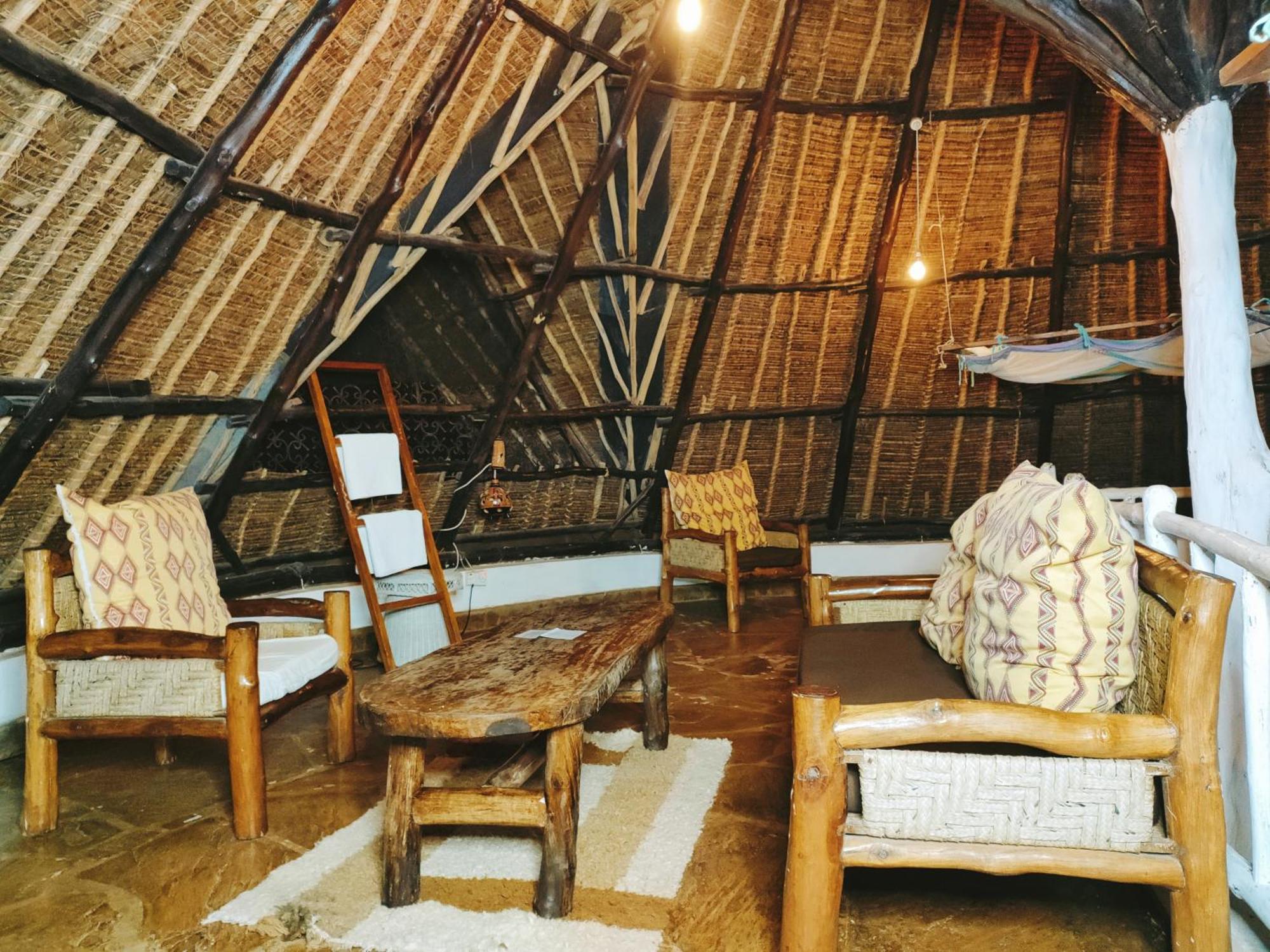 Bed and Breakfast Upani In Diani Playa de Diani Exterior foto